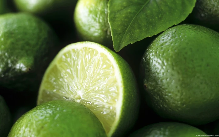 green lemon macro fruit limes food and drink healthy eating 2k