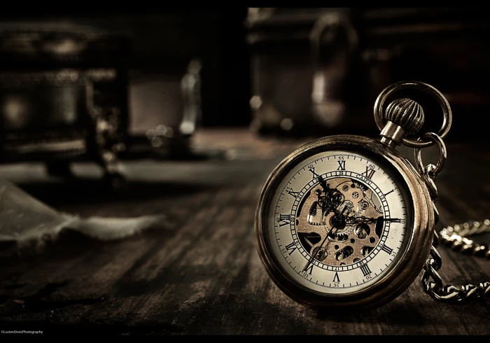 bokeh clock pocket time watch 2k