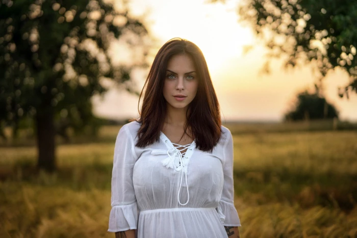 field grass look trees nature background model portrait 2k