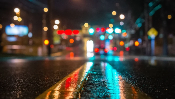 Wet Urban New York City HD yellow street lane asphalt bokeh 2k