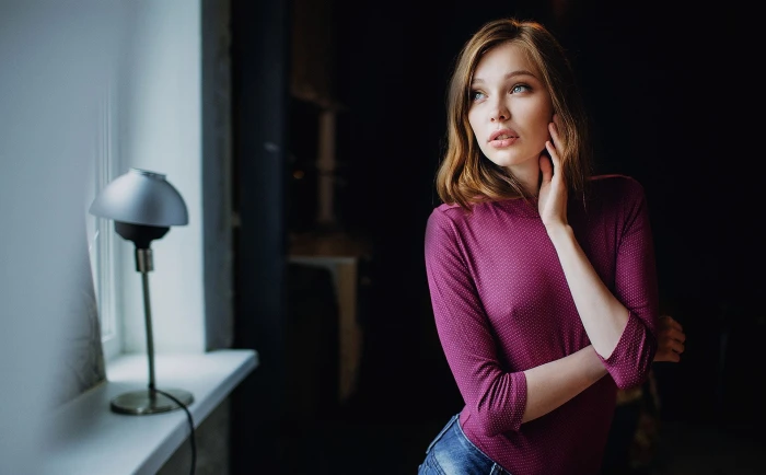 women s maroon top girl face background sweetheart model 2k