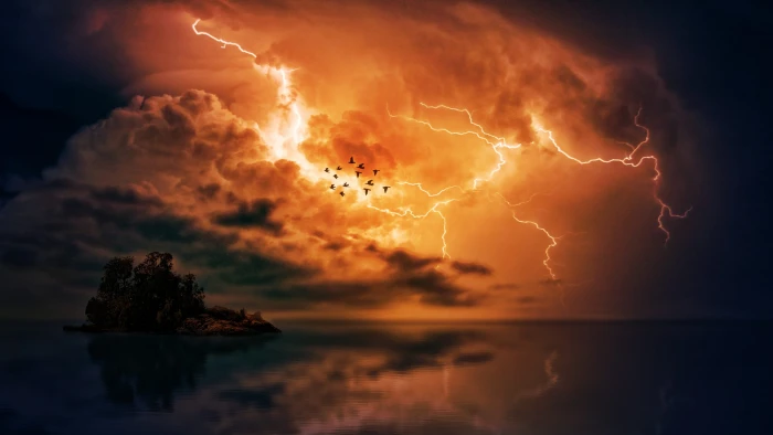 landscape shot of lightning thunderstorm sea clouds forward 2k