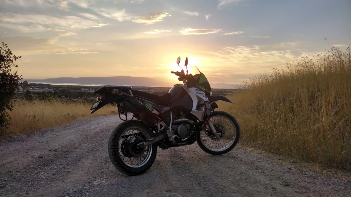 motorcycle kawasaki klr dual sport enduro adventure widescreen dualmonitor dualscreen 2k 4k