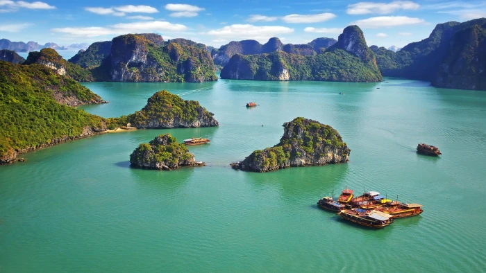 green islands photography Ha Long Bay Vietnam mountains sea 2k 4k 5k 8k