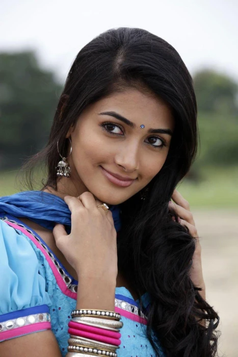 Pooja Hegde Indian Actress
