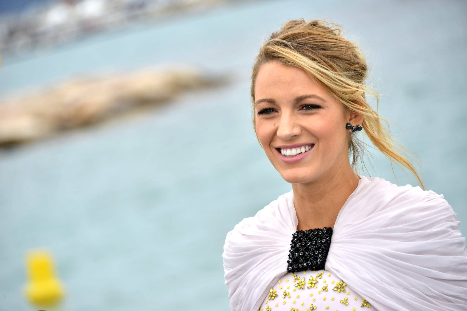 charming smile blake lively actress hollywood 2k 4k 5k