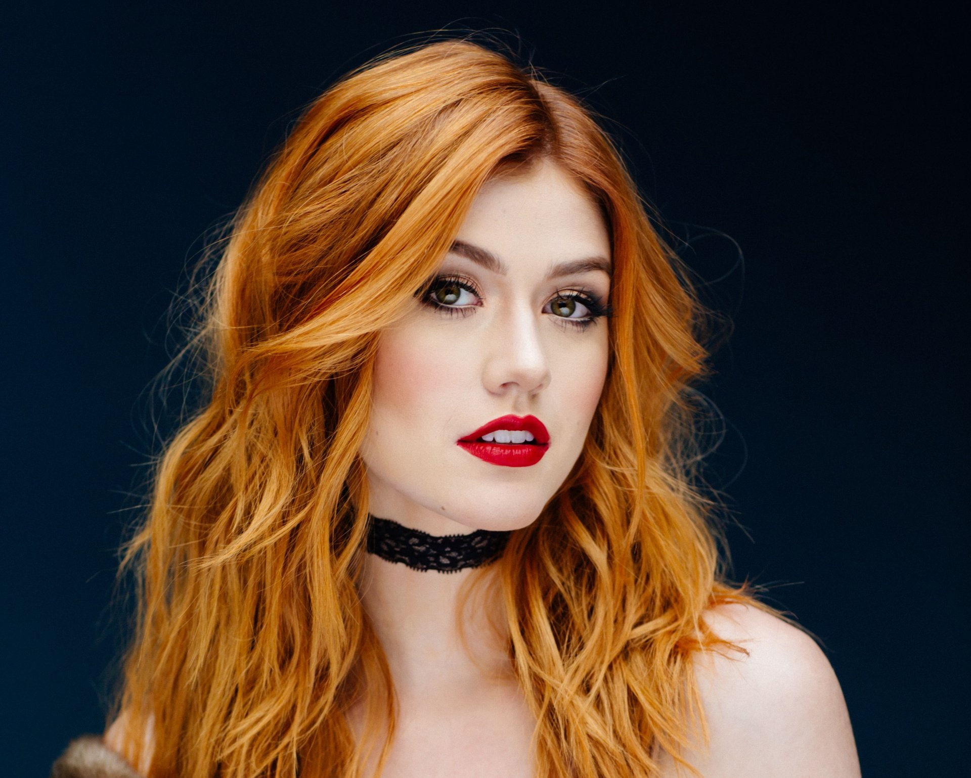Actresses American Green Eyes Katherine McNamara Lipstick