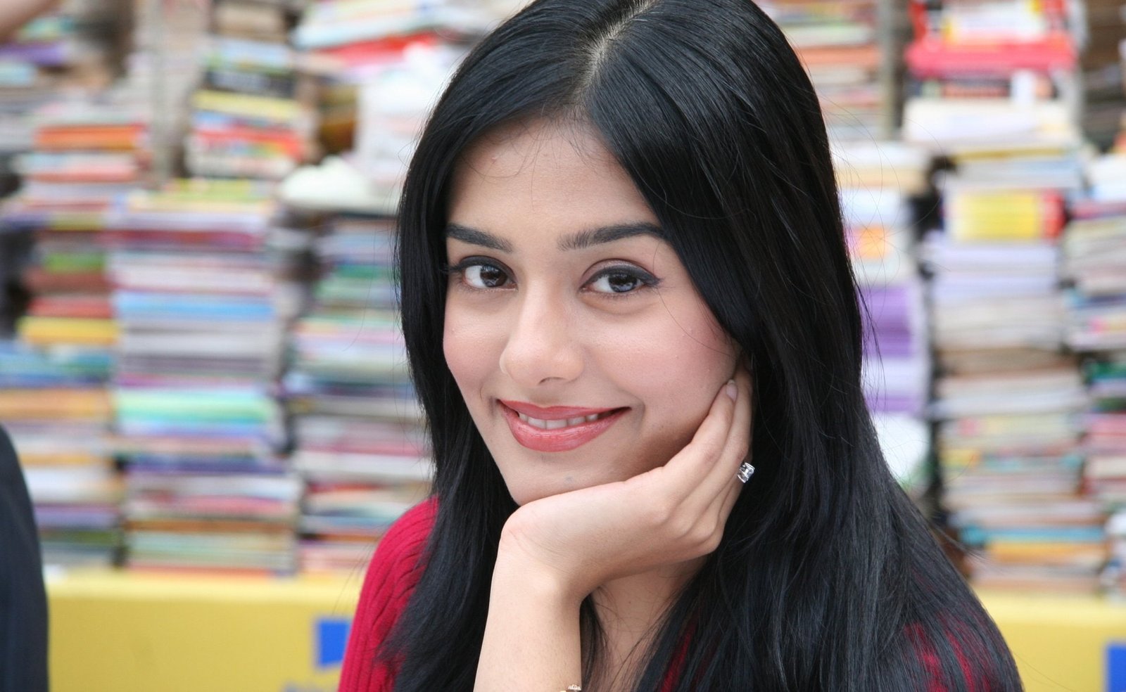 Actresses Amrita Rao Face Indian Model