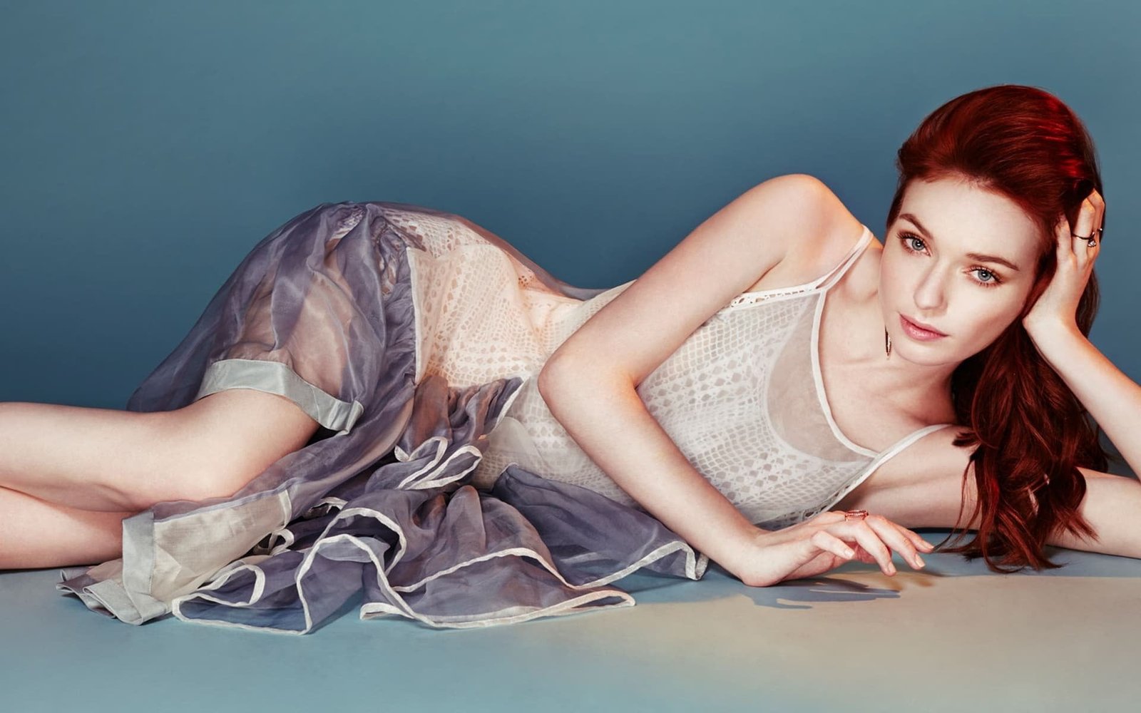 Actresses Eleanor Tomlinson Blue Eyes British Redhead young adult