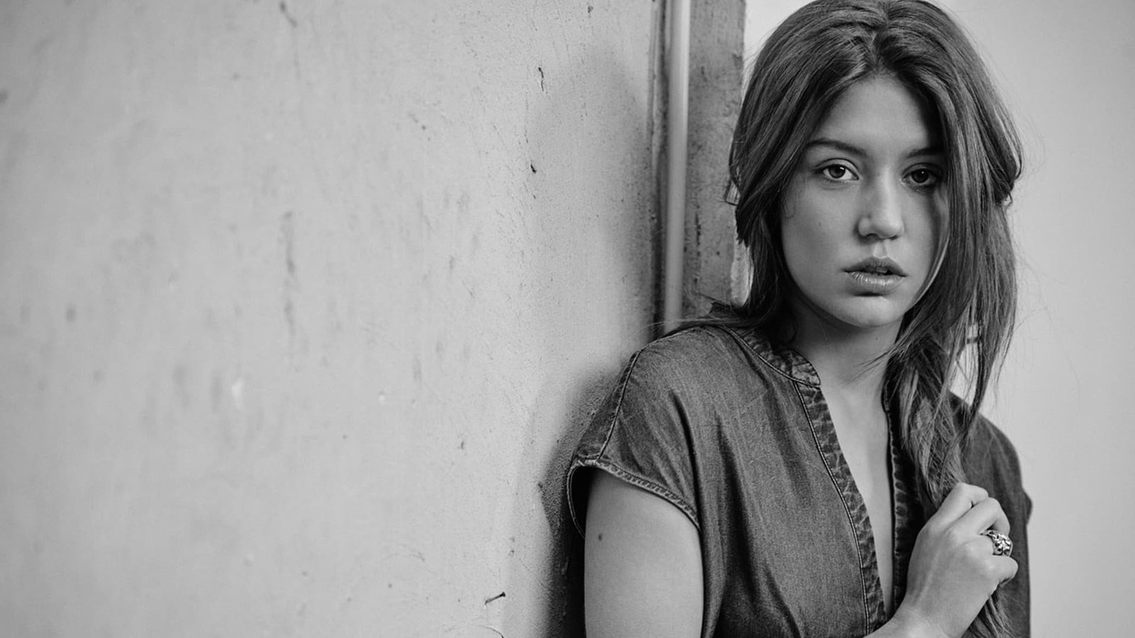 Actresses Adele Exarchopoulos Black amp; White
