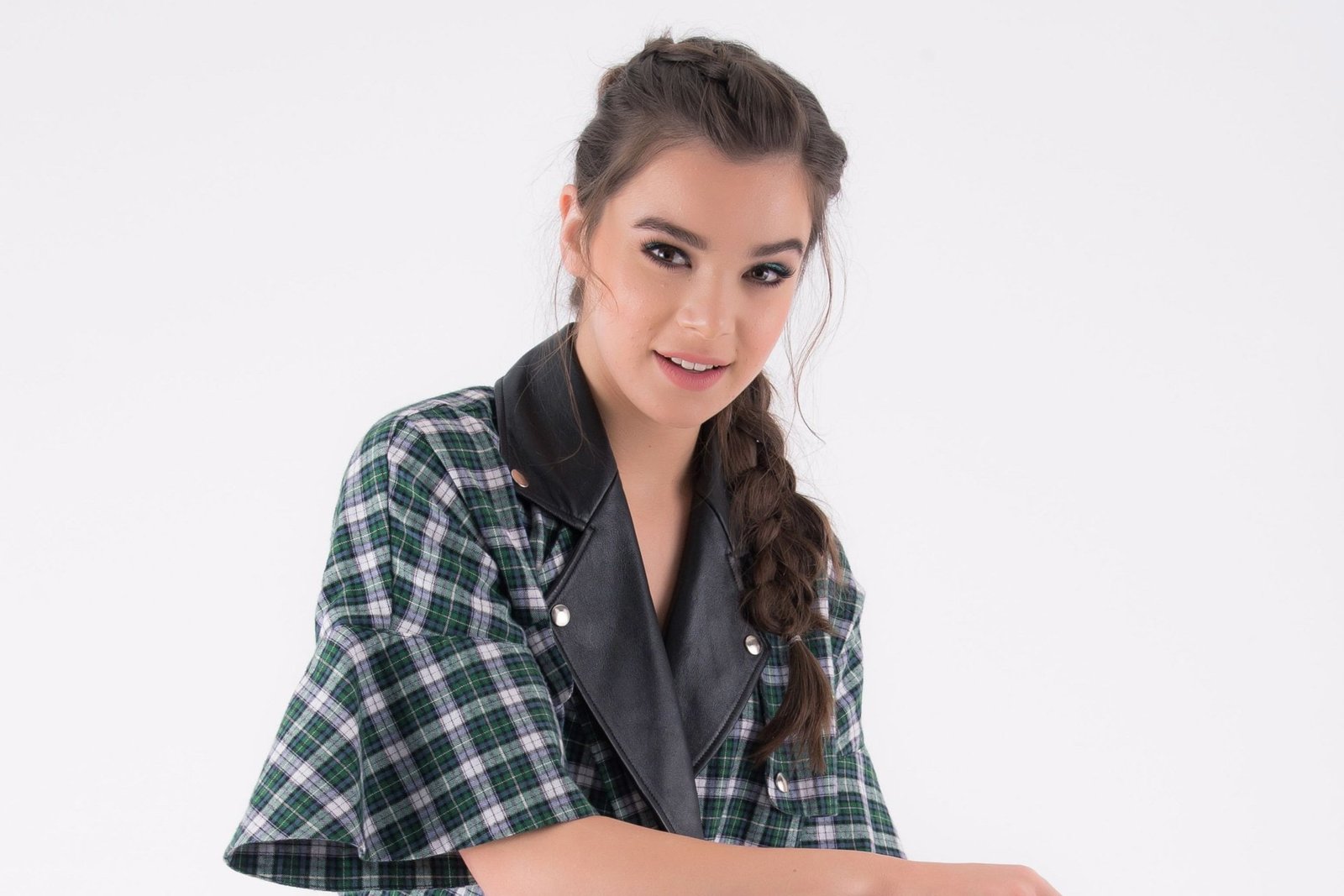 Actresses Hailee Steinfeld Braid Brown Eyes Brunette Singer