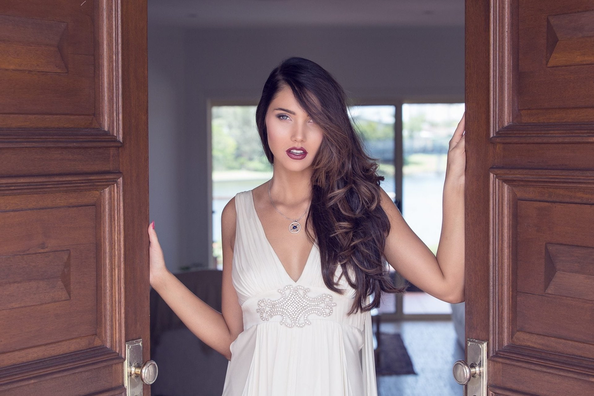 Actresses Jessica Green Australian Brunette Lipstick Model