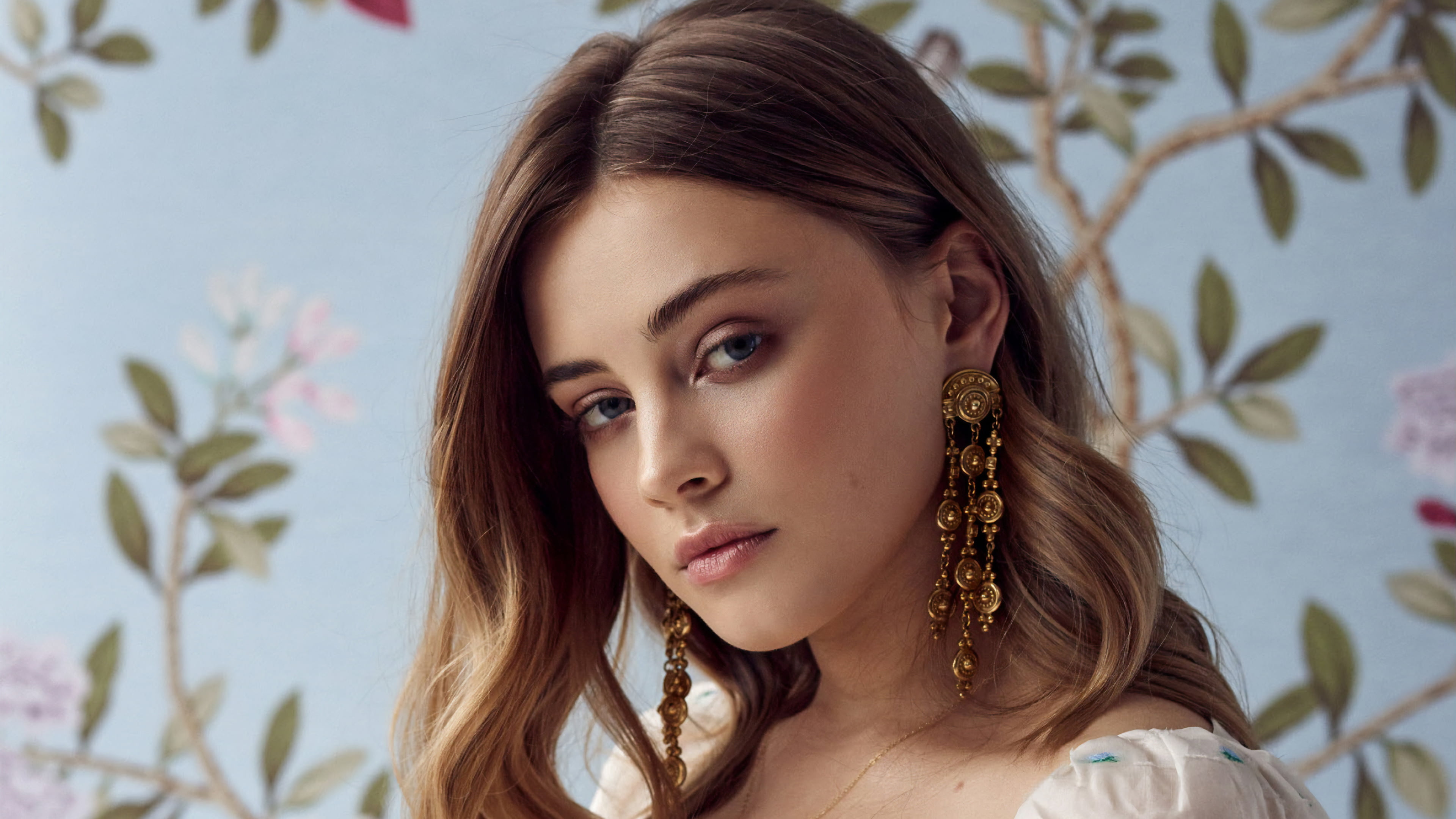 Actresses Josephine Langford Australian Blue Eyes Close Up 2k