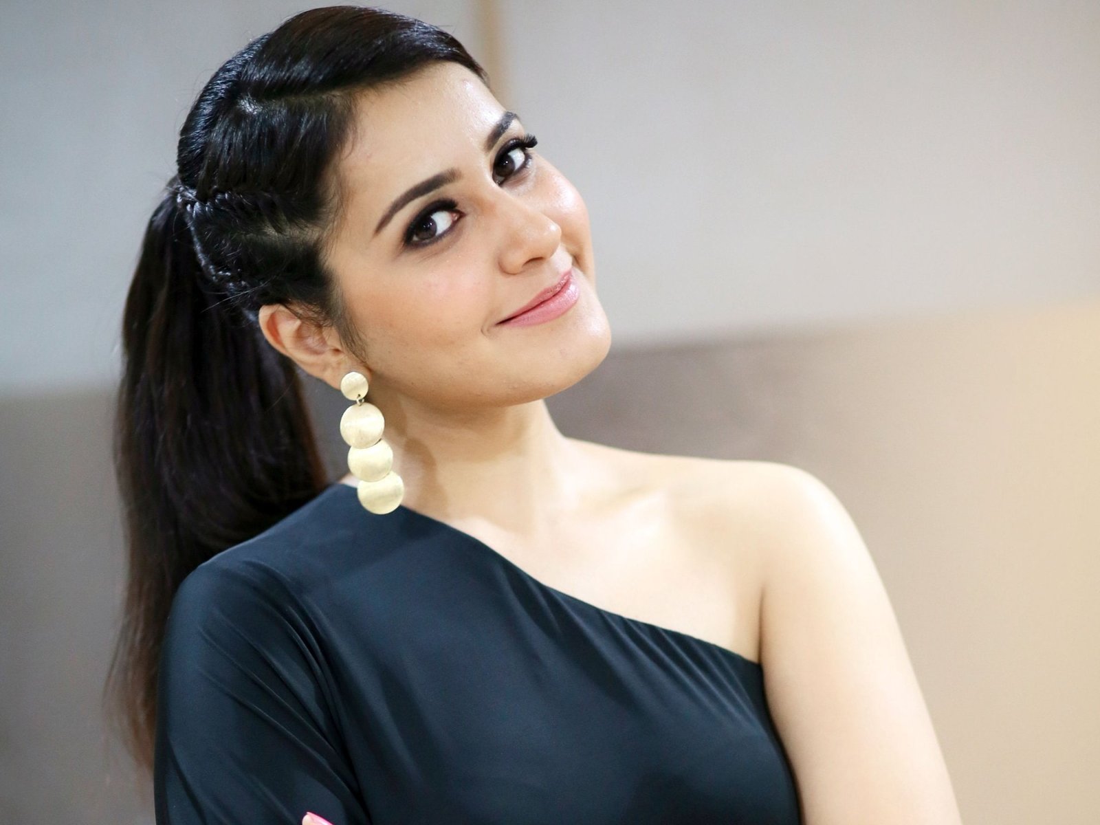 Actresses Rashi Khanna portrait beauty beautiful woman