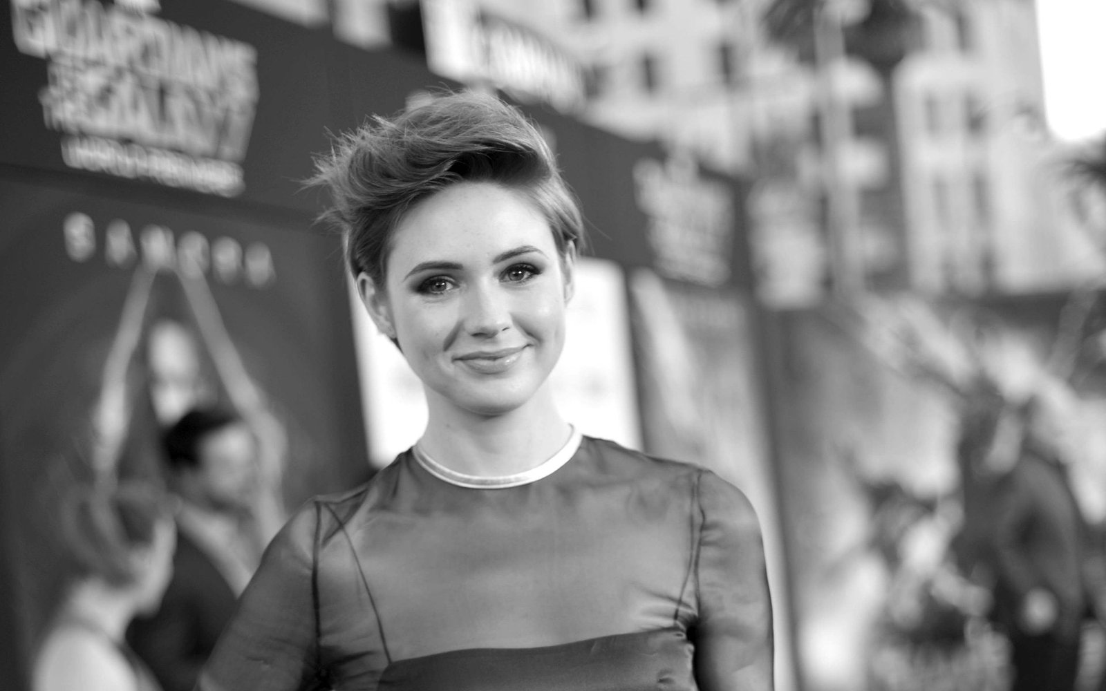 Actresses Karen Gillan Scottish