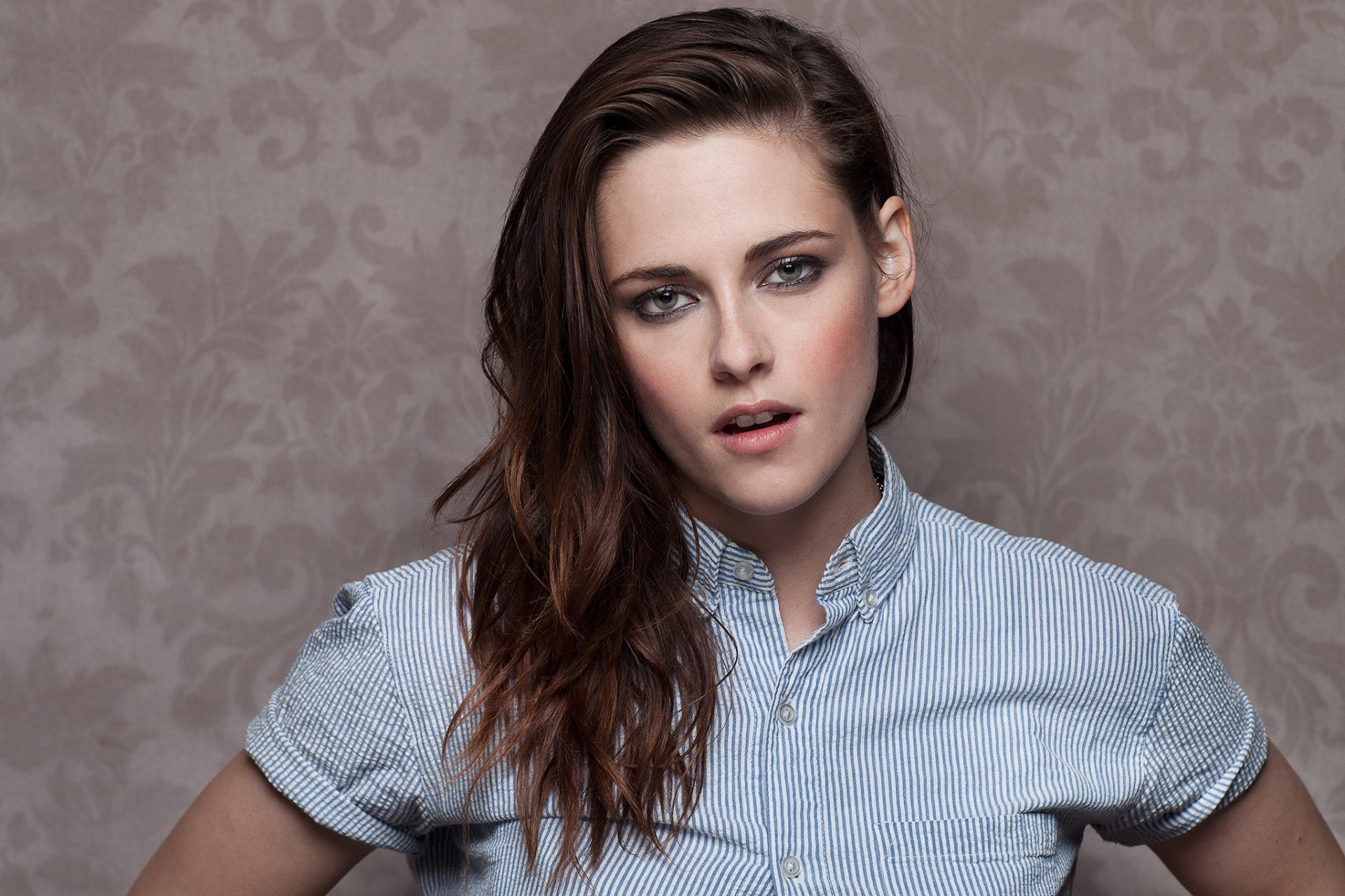 Actresses Kristen Stewart American Brunette Green Eyes