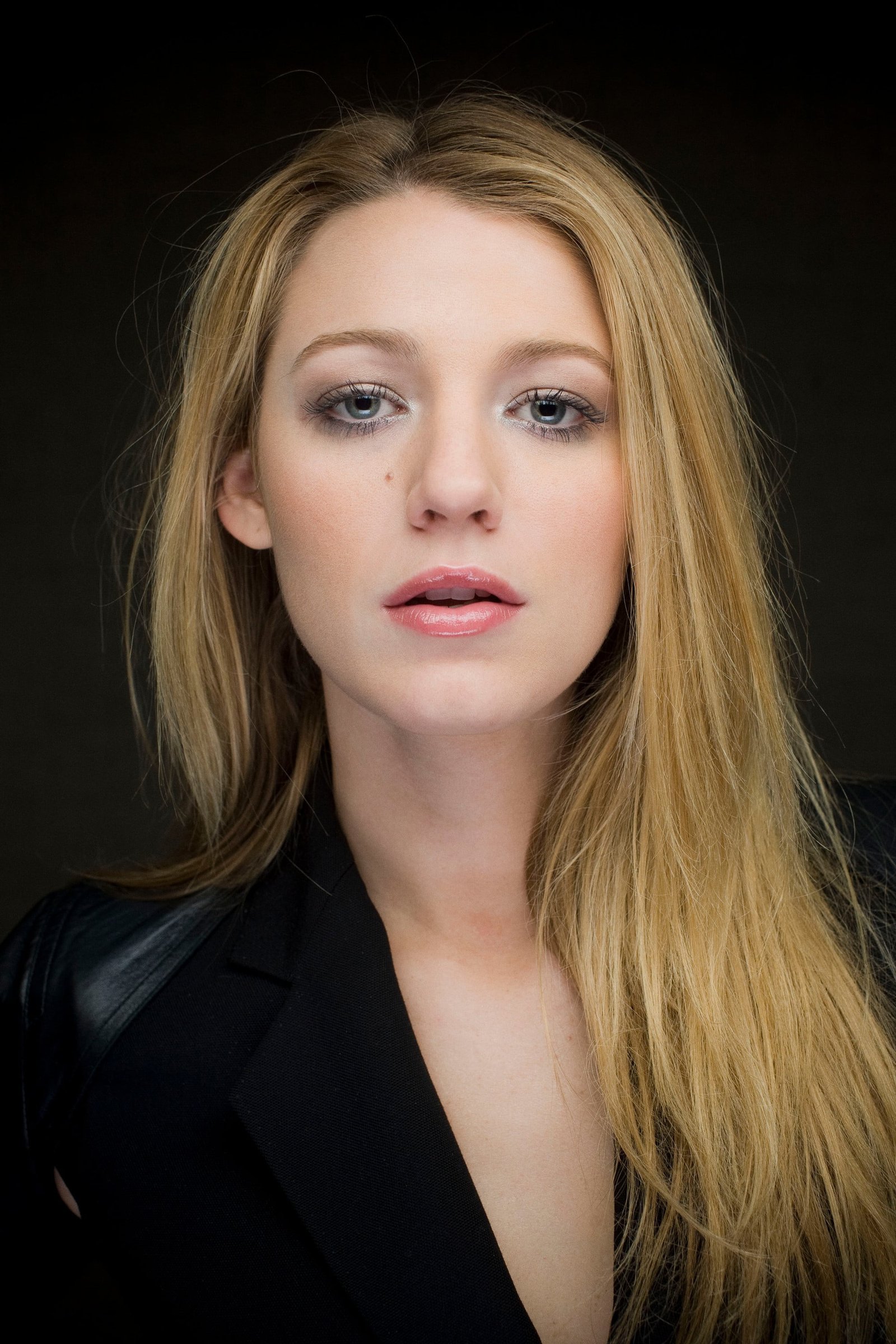 women actress blonde Blake Lively 2k