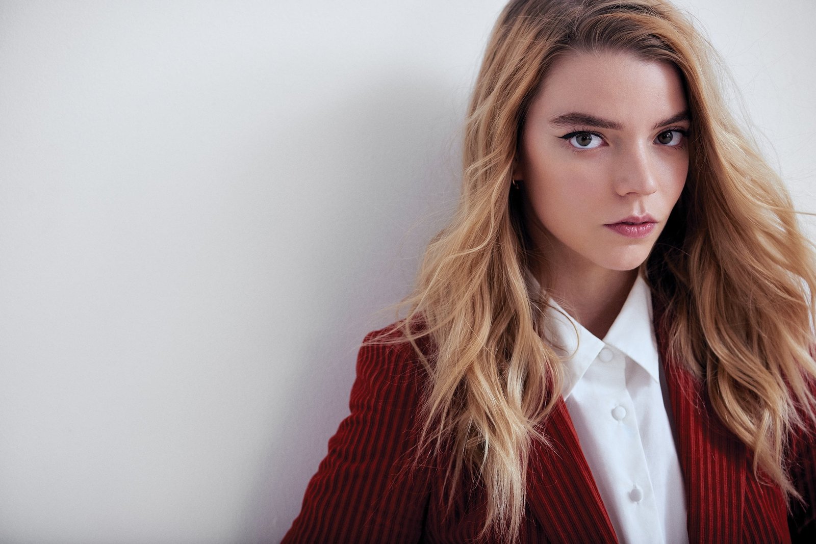 Anya Taylor Joy women actress blonde long hair young woman 2k