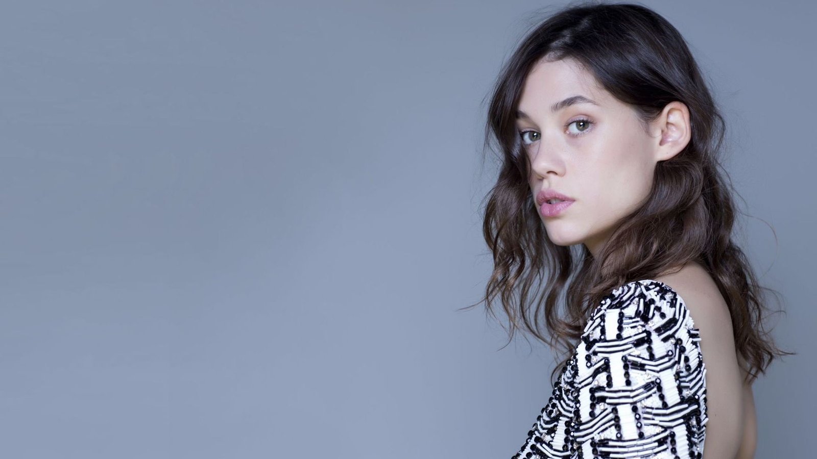 Astrid Berges Frisbey actress model women face studio shot