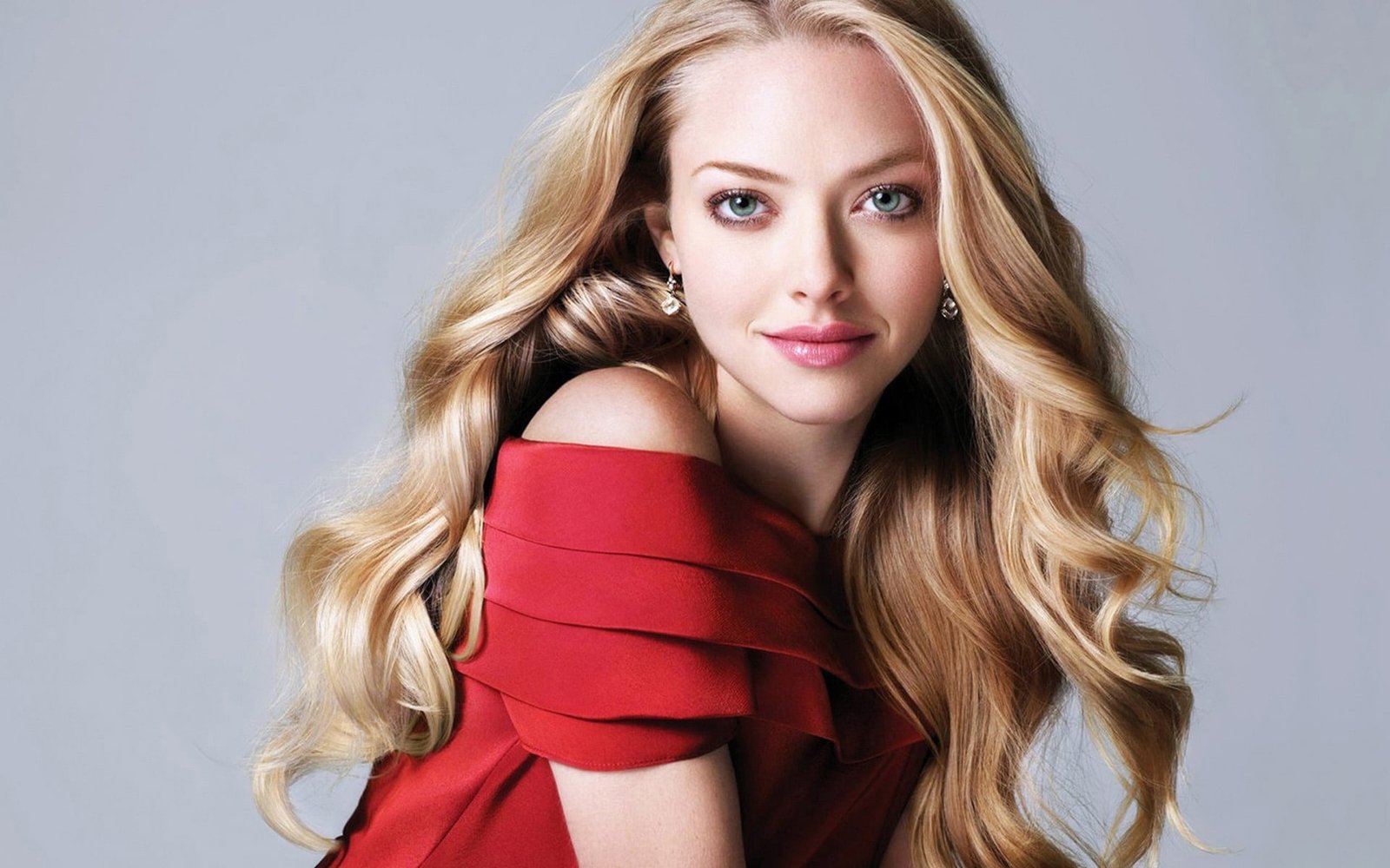 Beautiful Amanda Seyfried actress celebrity celebs gorgeous