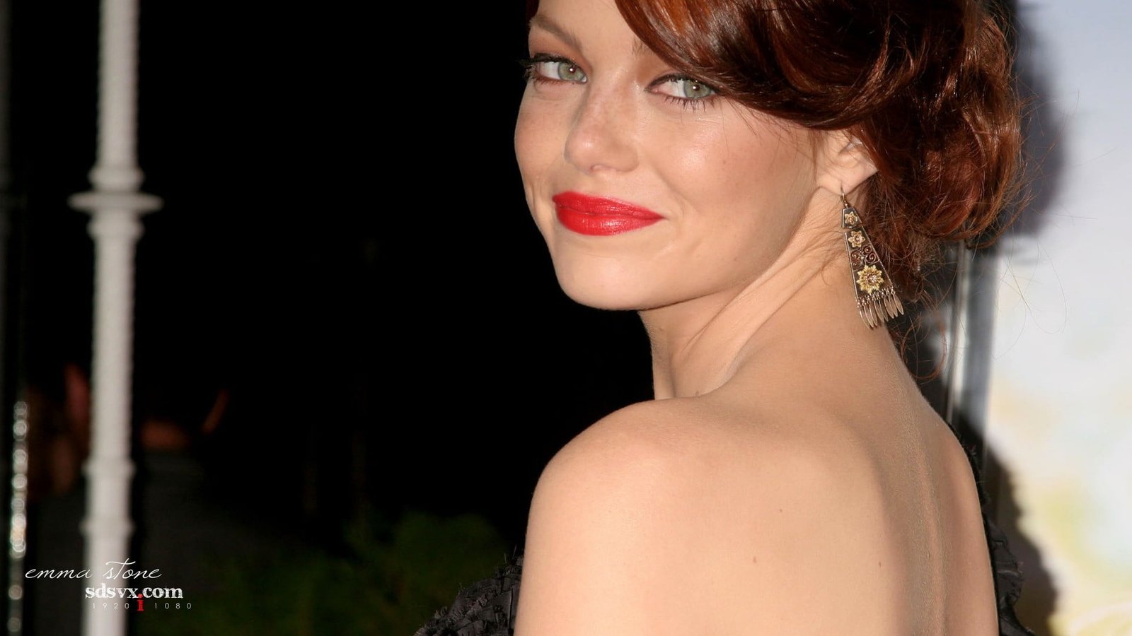 Emma Stone red lipstick actress women smiling portrait
