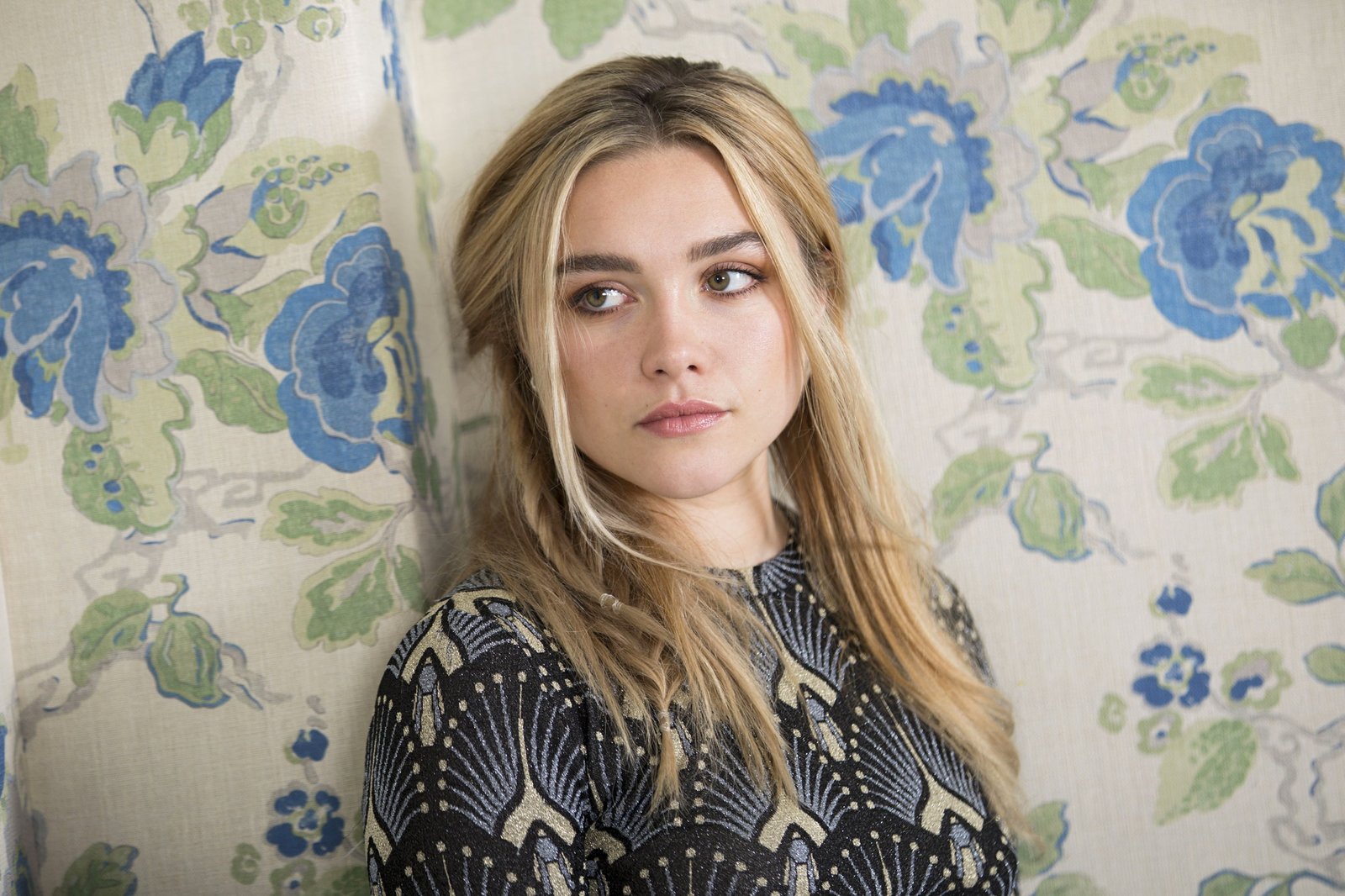 Florence Pugh women actress long hair green eyes 2k