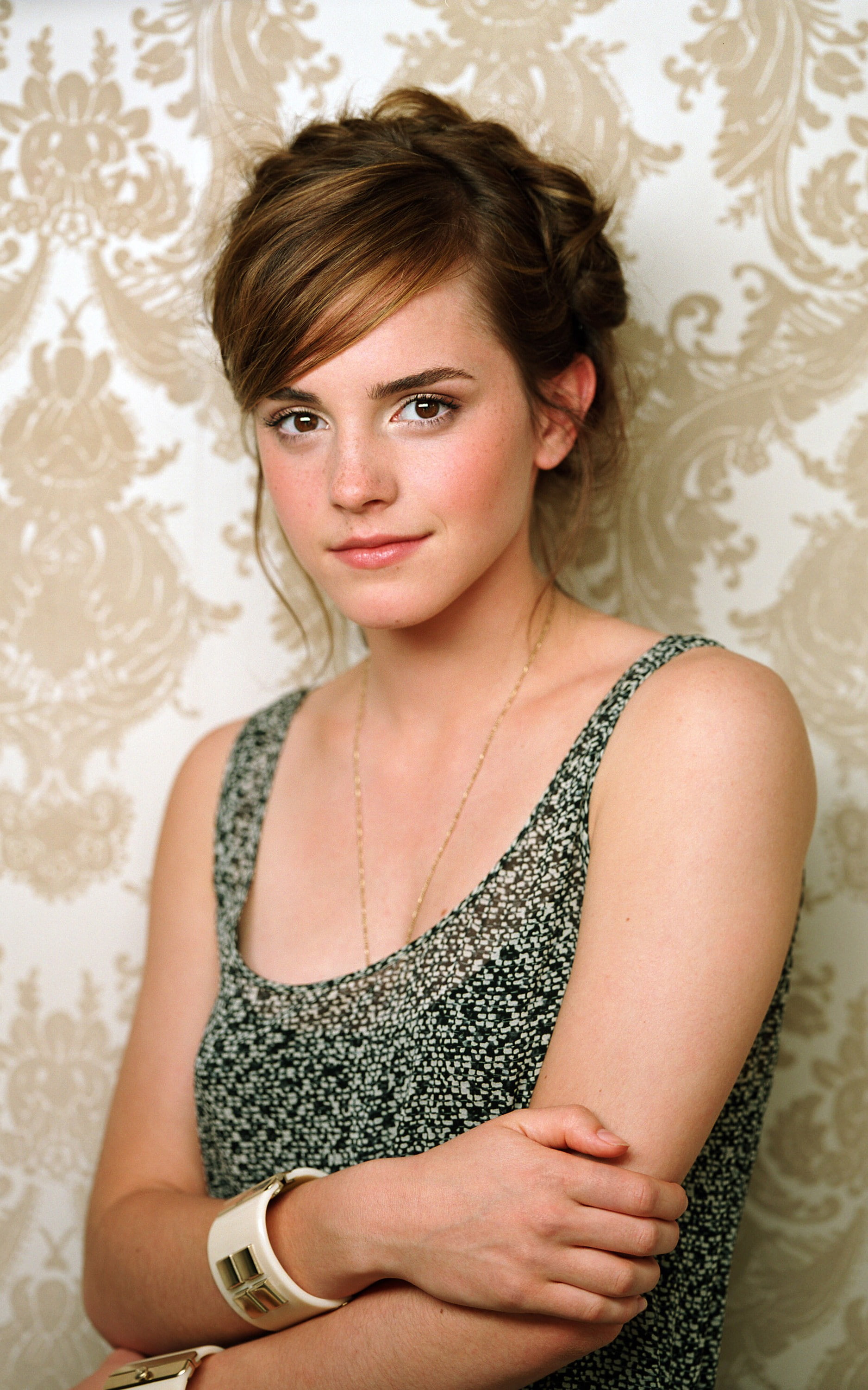 Emma Watson celebrity actress women auburn hair portrait display