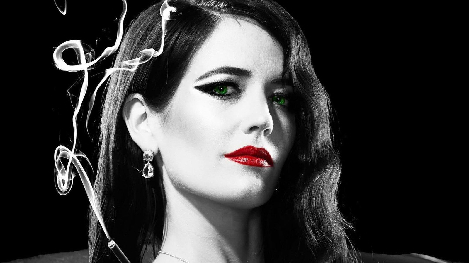 Eva Green juicy lips actress make up headshot portrait lipstick 76