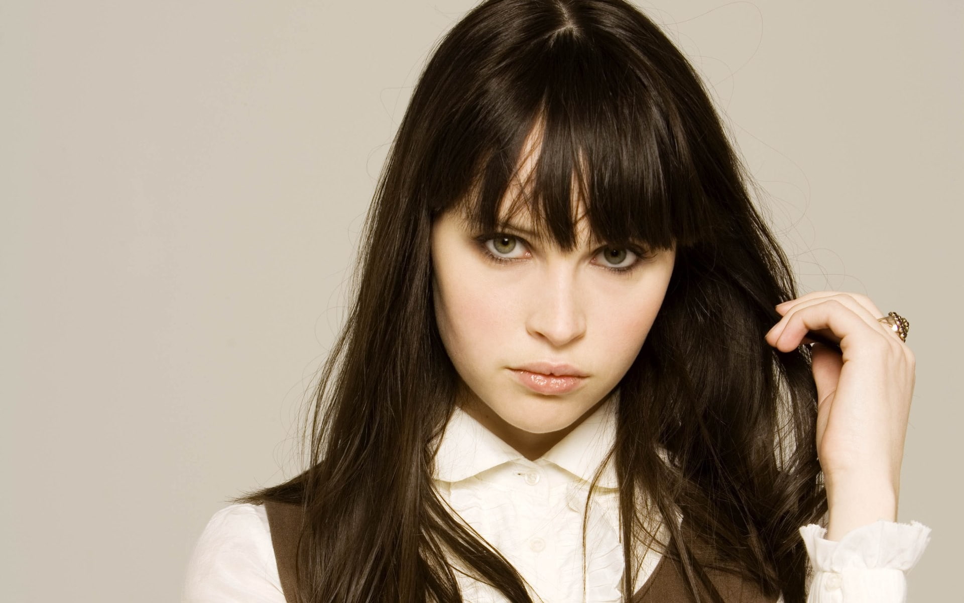 Felicity Jones actress women green eyes face portrait