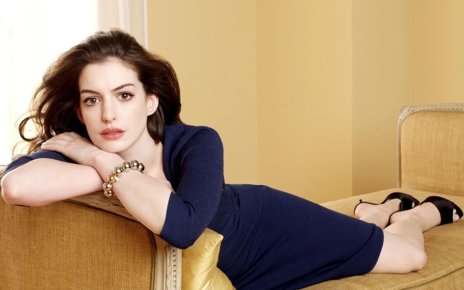 Hollywood Actress Anne Hathaway anne hathaway photo celebrity