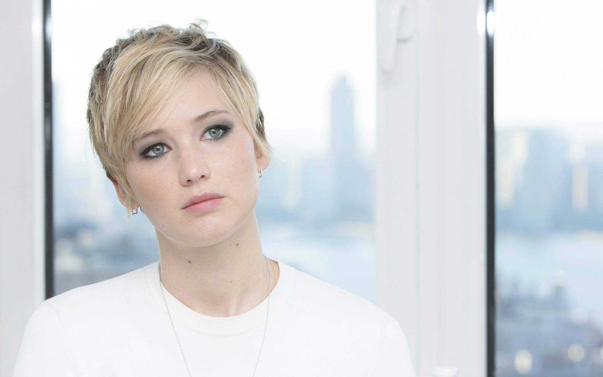 Jennifer Lawrence women actress short hair caucasian Ethnicity