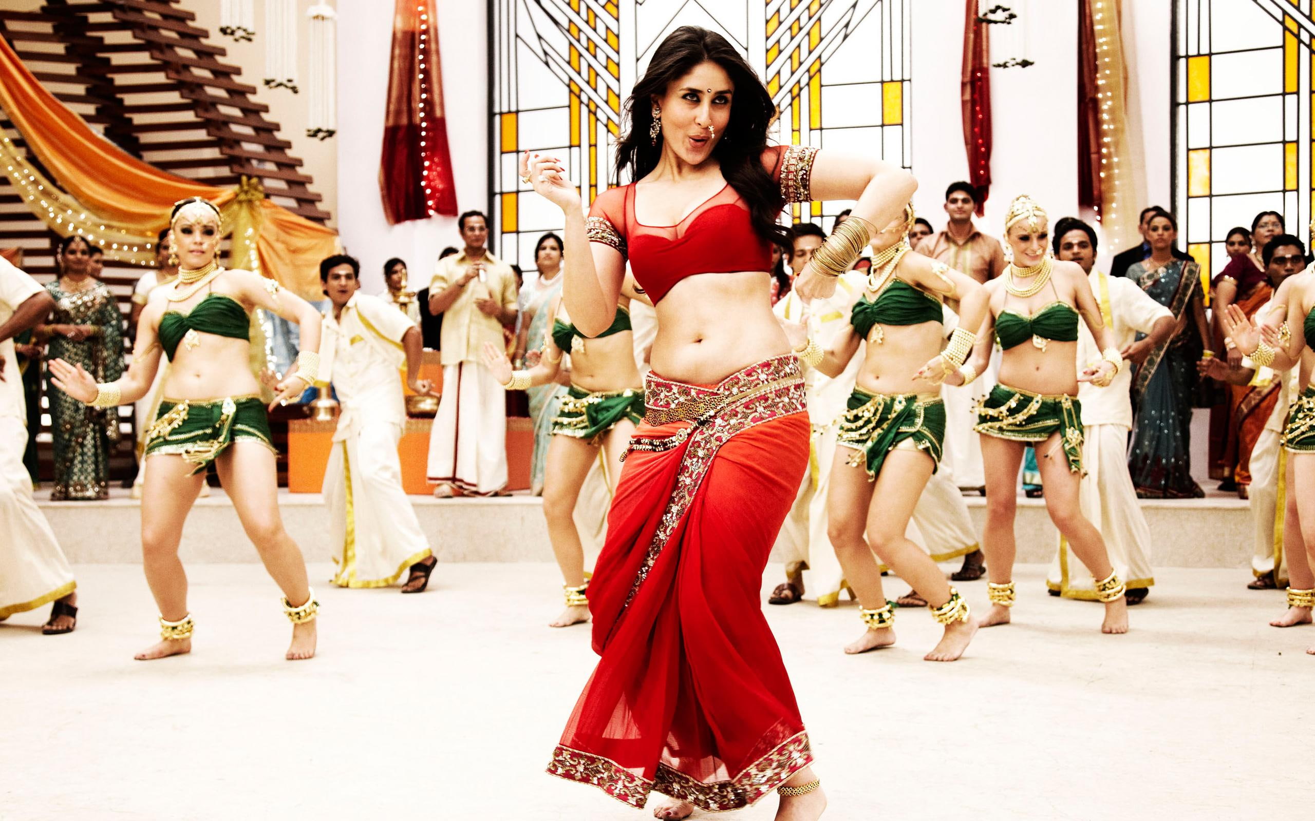 Kareena Kapoor in Ra One indian actress 2k