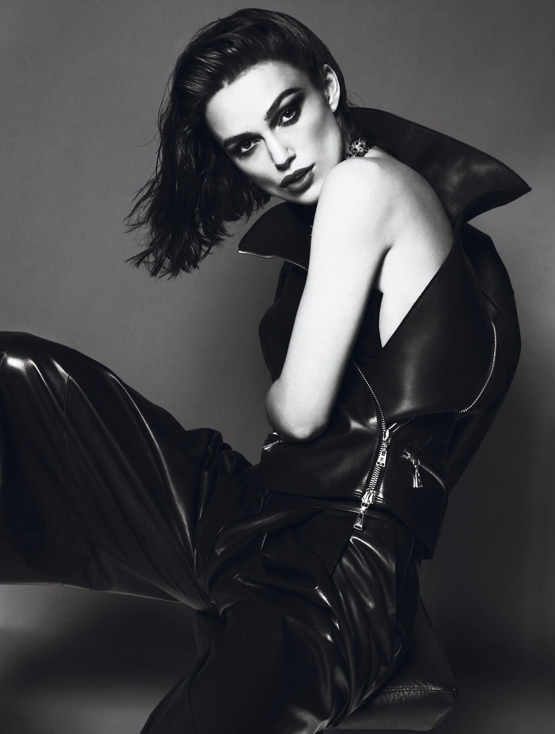 Keira Knightley women actress bare shoulders fashion jacket