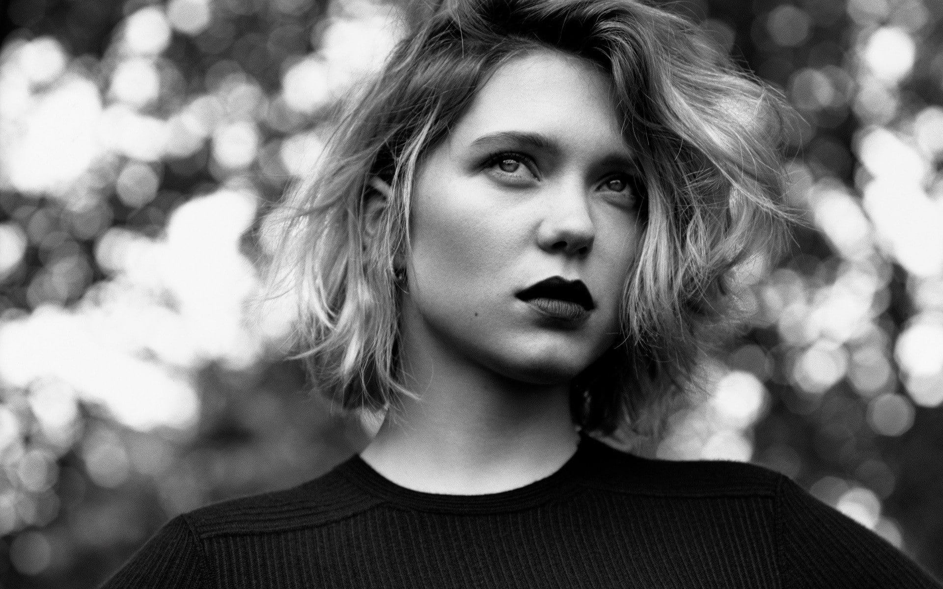 L a Seydoux women actress short hair monochrome face