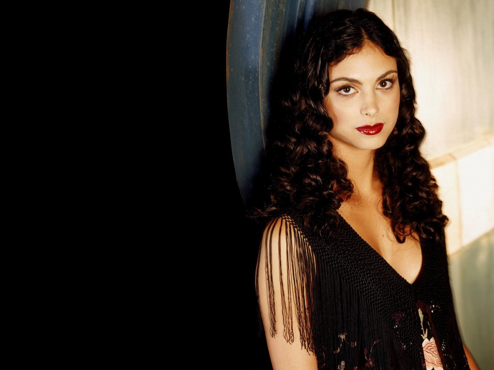 Morena Baccarin women actress brunette curly hair brown eyes