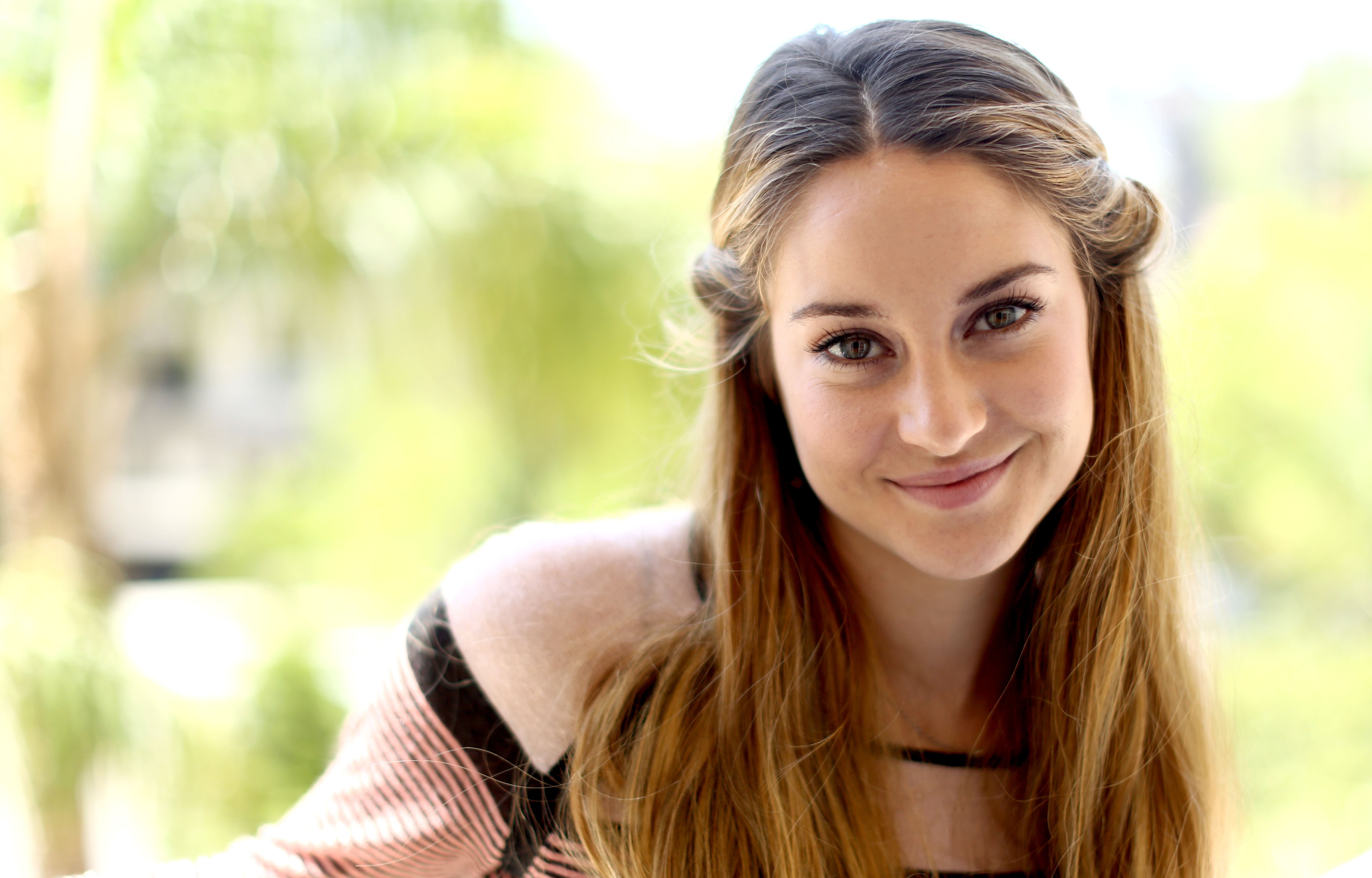 Most popular celebs model Shailene Woodley actress 2k 4k 5k