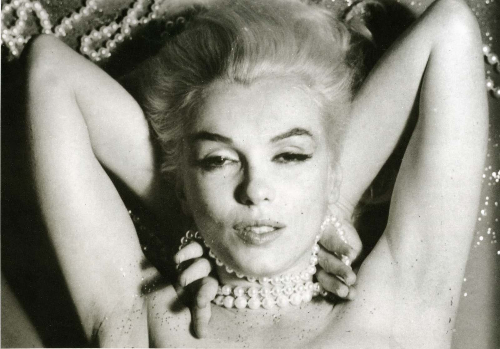 Marilyn Monroe actress vintage monochrome women armpits 2k