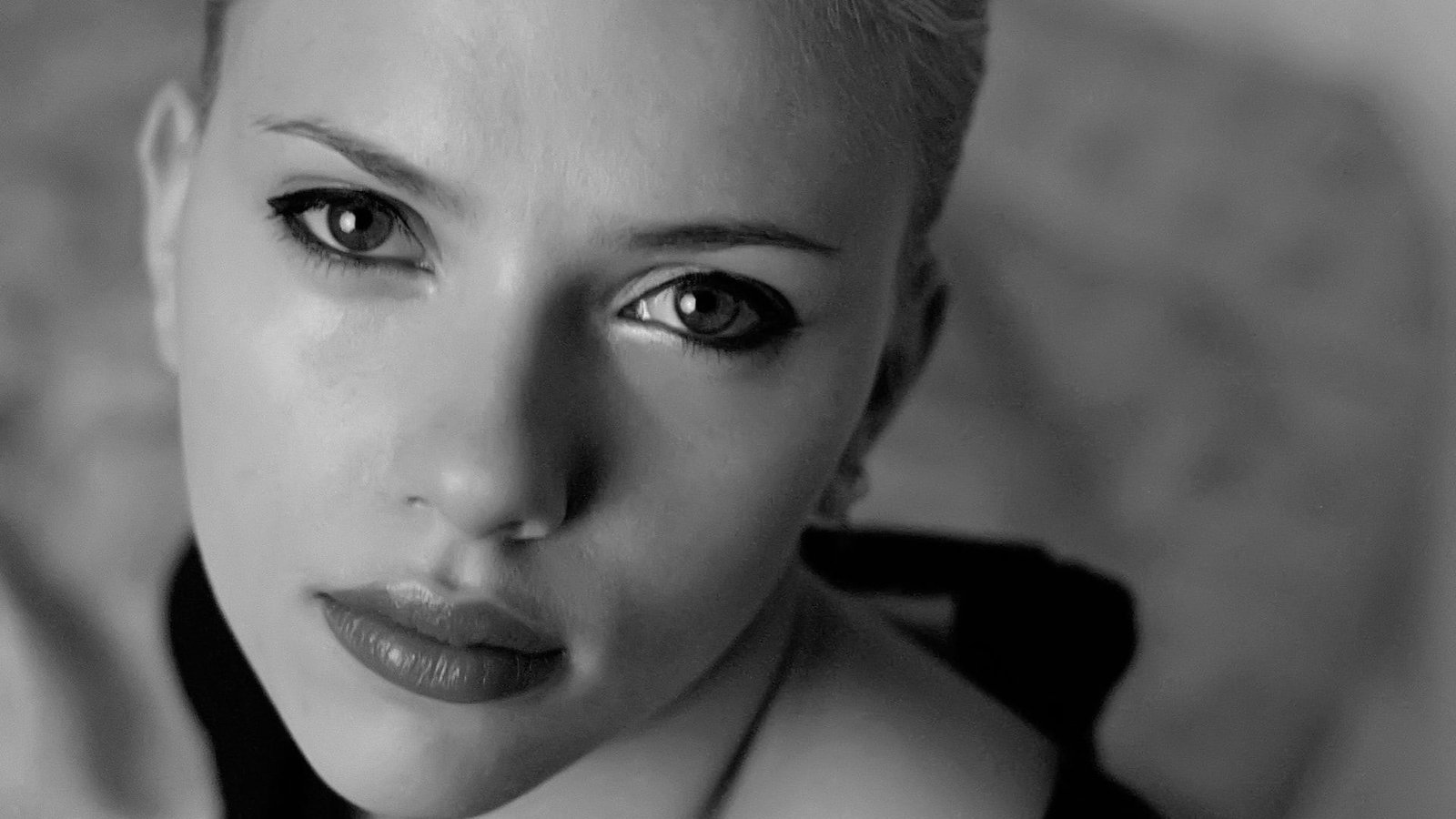 Scarlett Johansson women face monochrome actress portrait