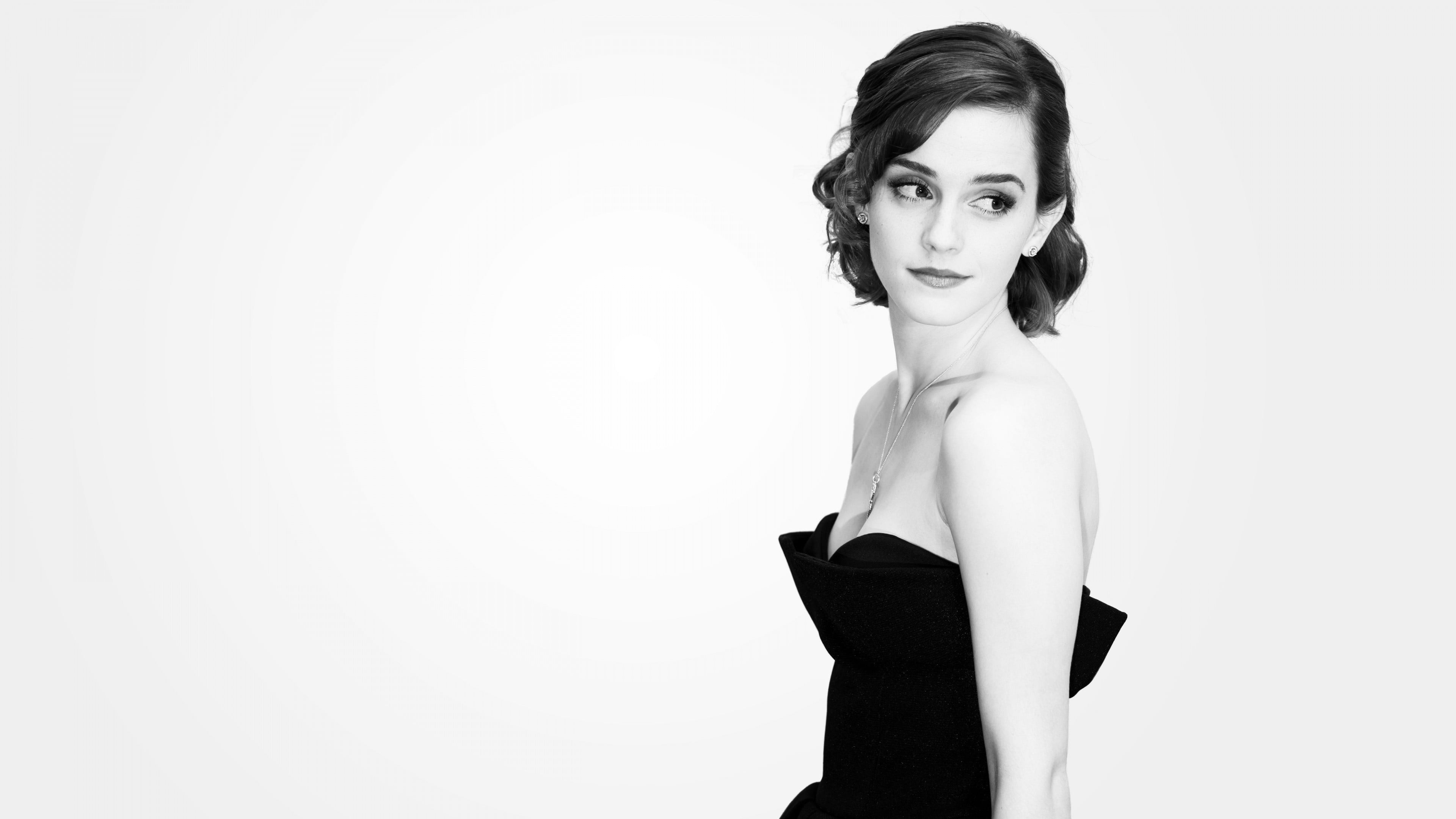 portrait Emma Watson actress monochrome looking at camera 2k
