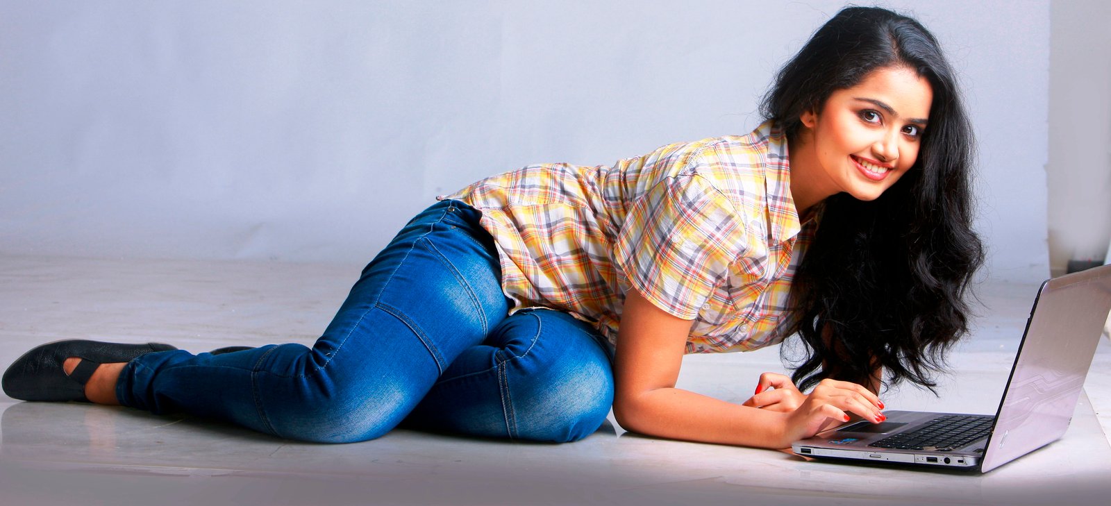 Tamil Malayalam Telugu Actress South actress Anupama Parameswaran 2k 4k 5k
