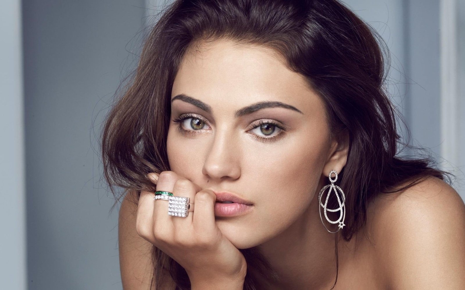 women brunette face portrait rings Phoebe Tonkin actress