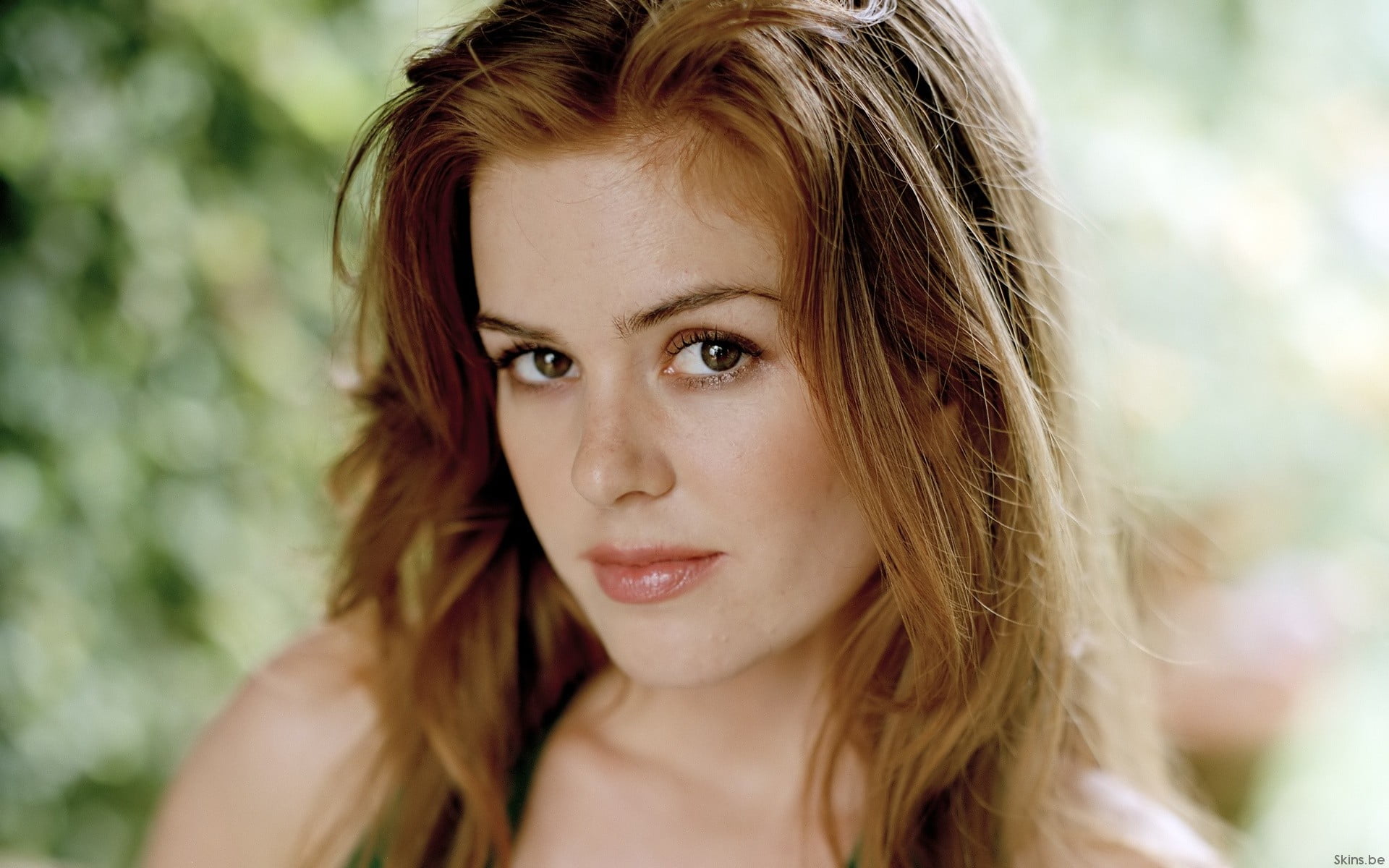 woman's face Isla Fisher actress redhead portrait headshot