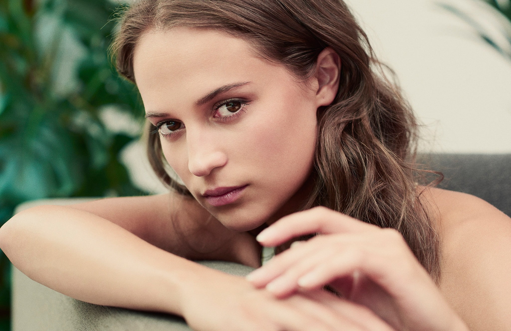 women face looking at viewer model Alicia Vikander actress 2k