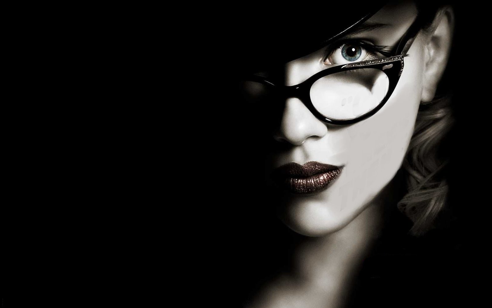 women face movies Scarlett Johansson with glasses
