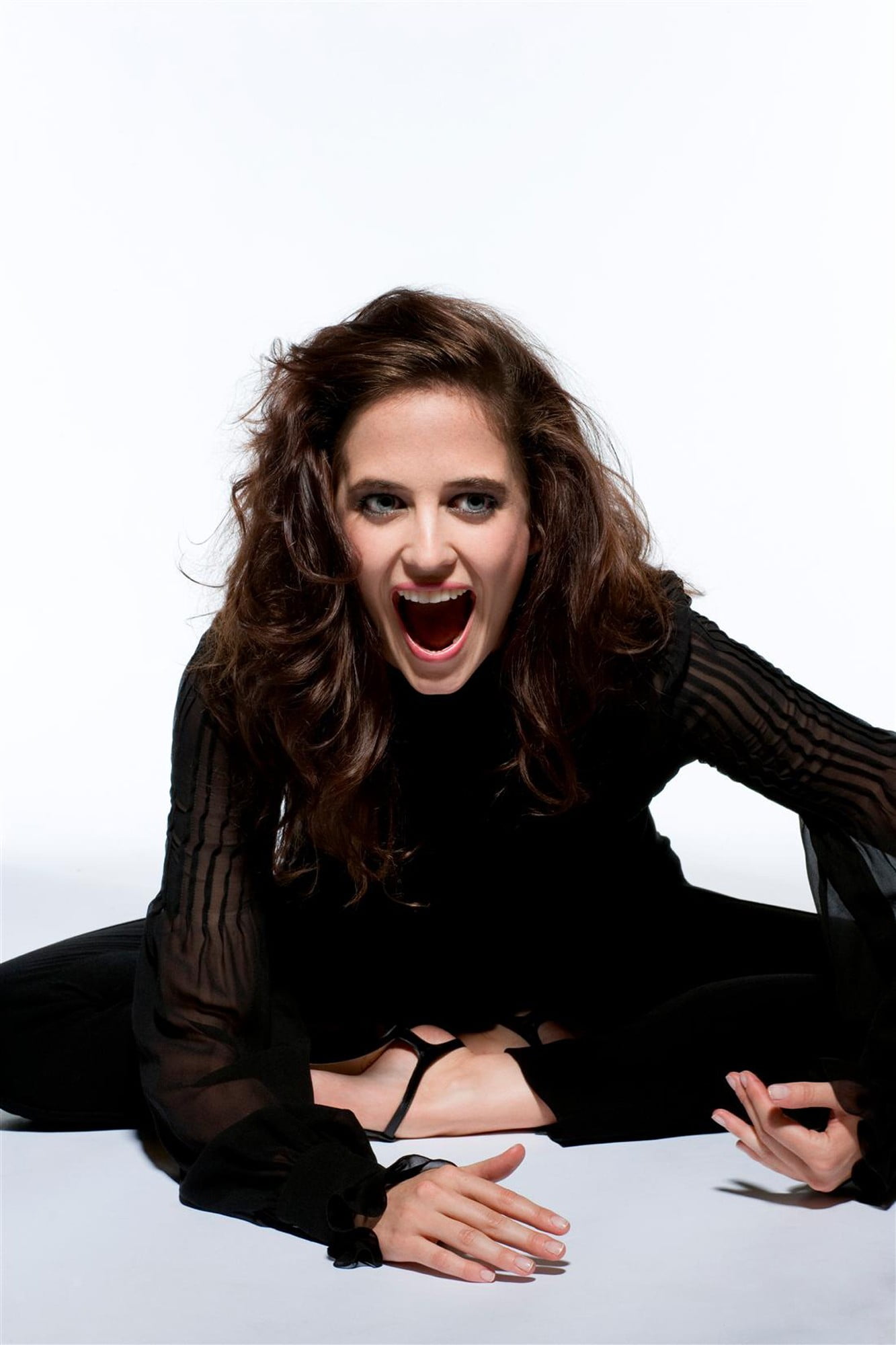 women's black long sleeved top Eva Green actress brunette