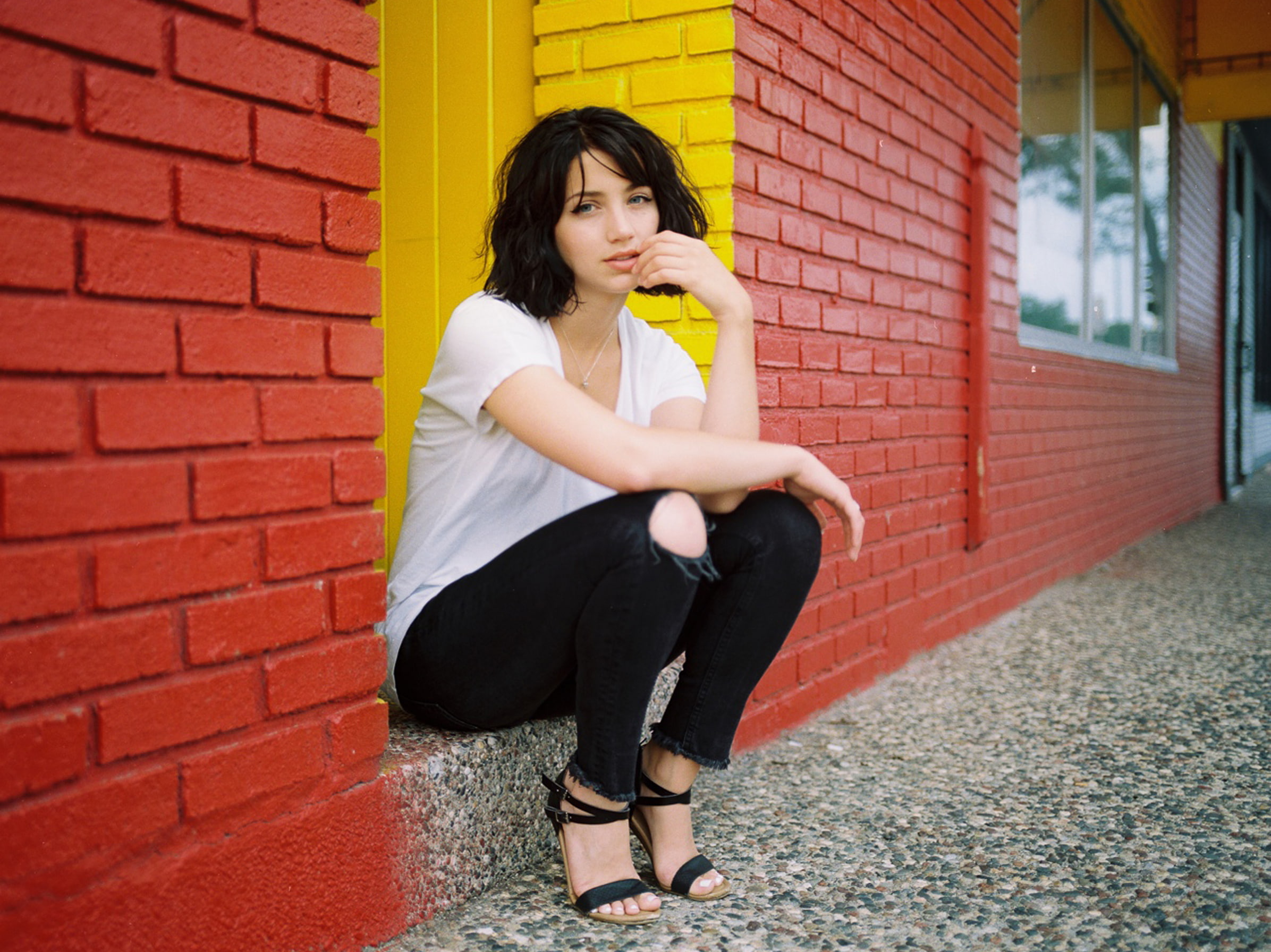 women's white short sleeved shirt and black pants model beauty 2k