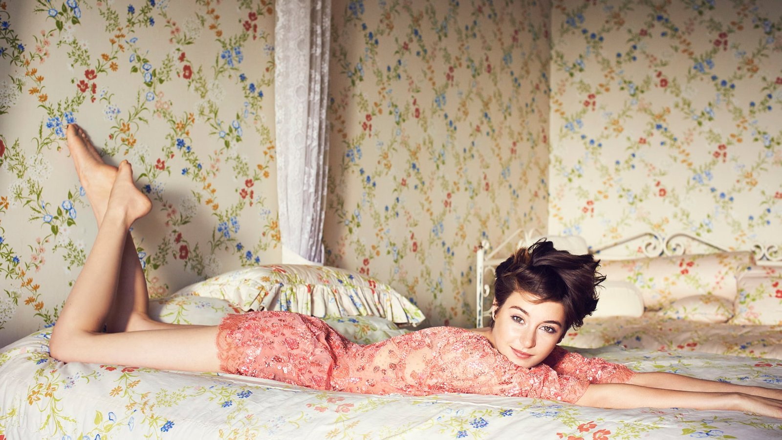women's pink floral short sleeved rompers Shailene Woodley actress