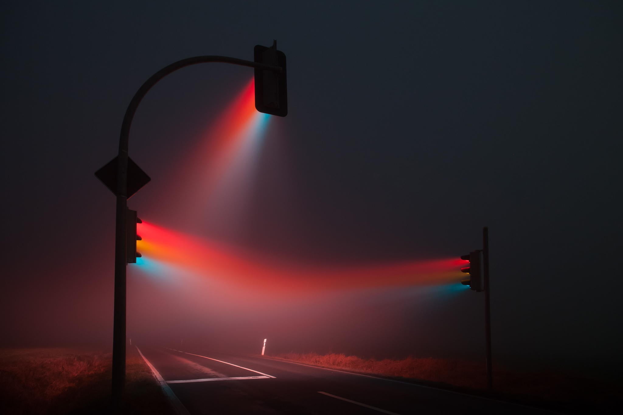 black traffic lights stoplight mist red blue road street light 2k
