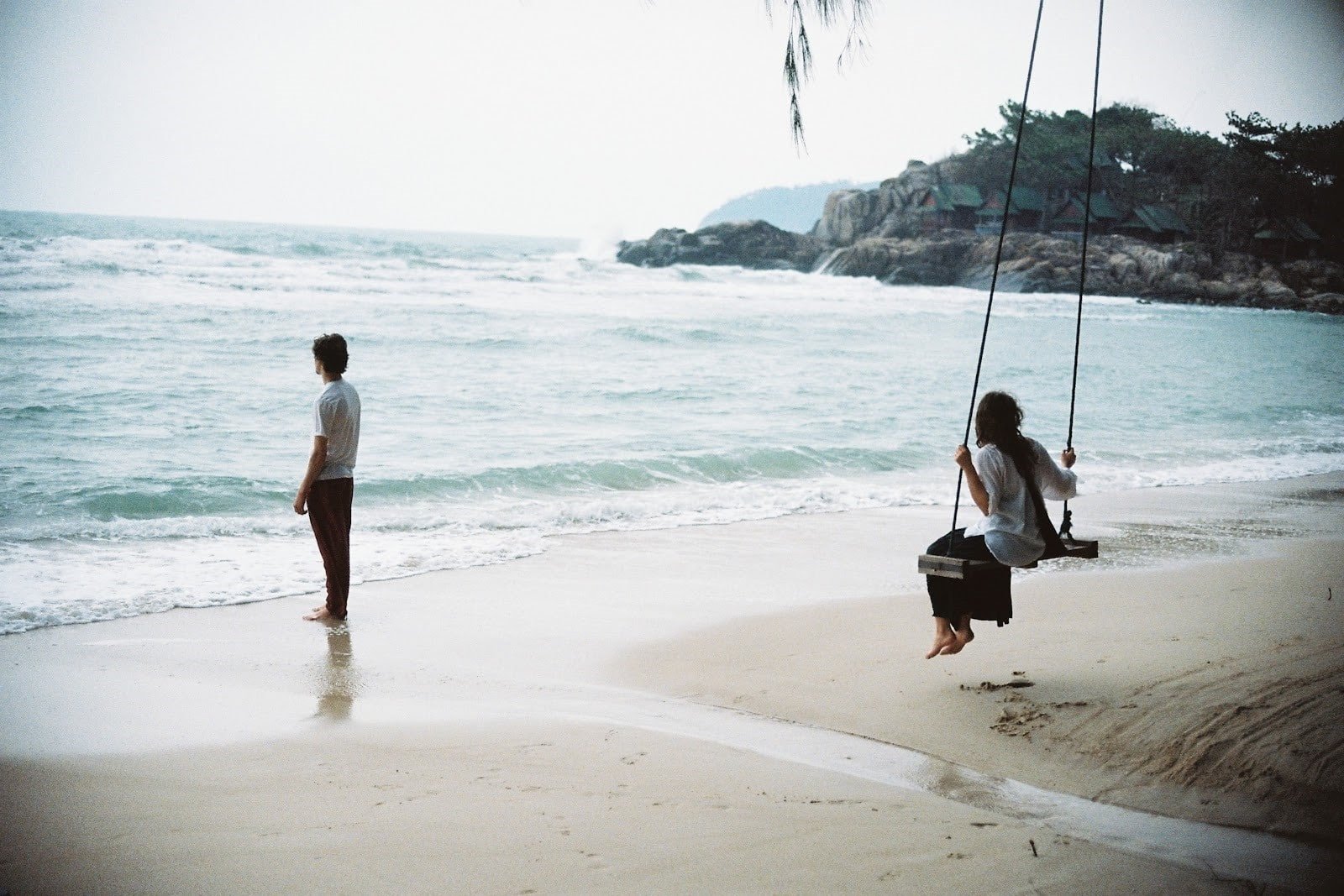 beach men women sea 2k