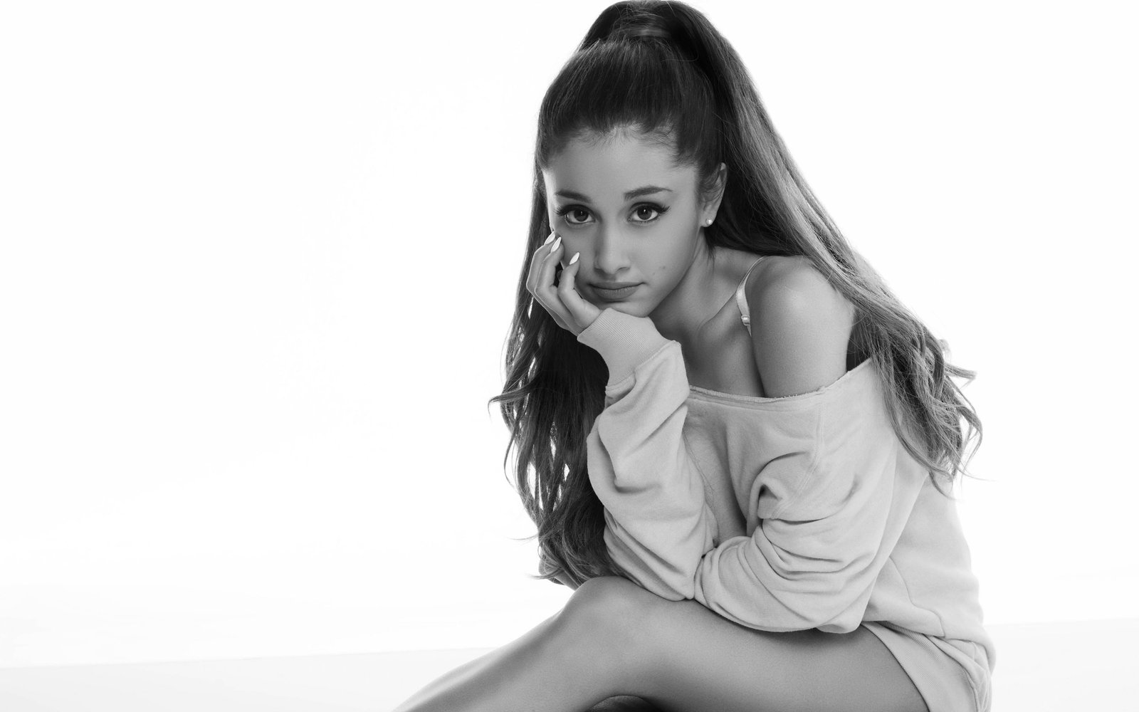 Ariana Grande young adult portrait one person women 2k
